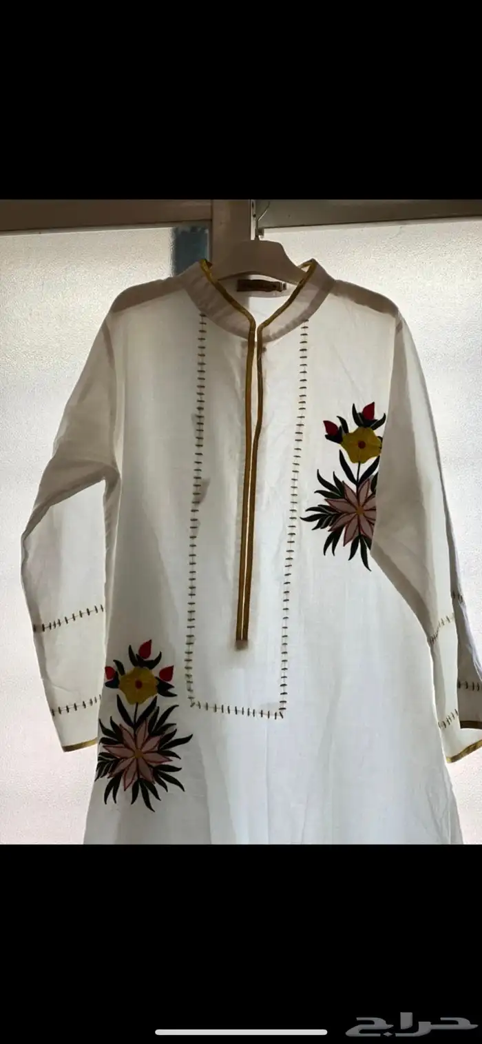 فساتين وجزم بأسعار مناسبه 48