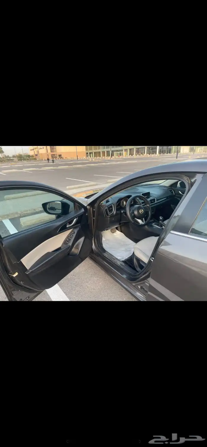 سيارة مازدا موديل 2016 على الشرط 11