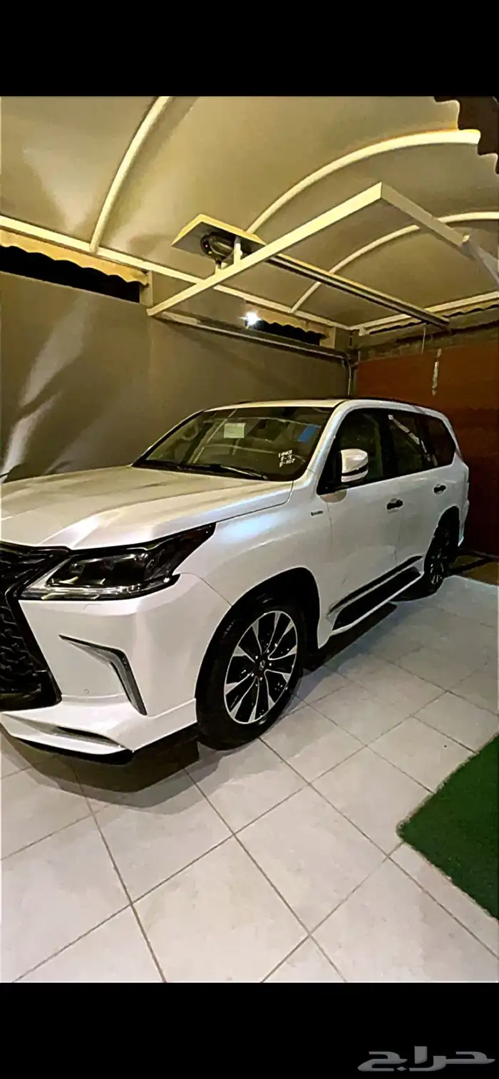 جيب لكزس 2020 بريمي بلاك ادشن 1