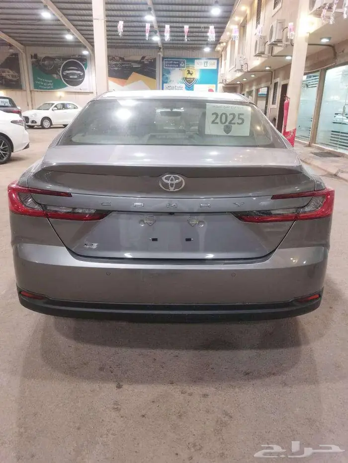 تويوتا كامري LE بنزين 2025 سعودي 3