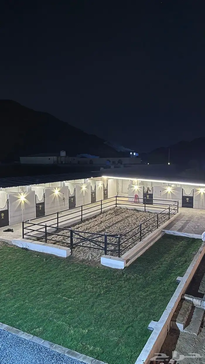 غرف ايواء خيل 2