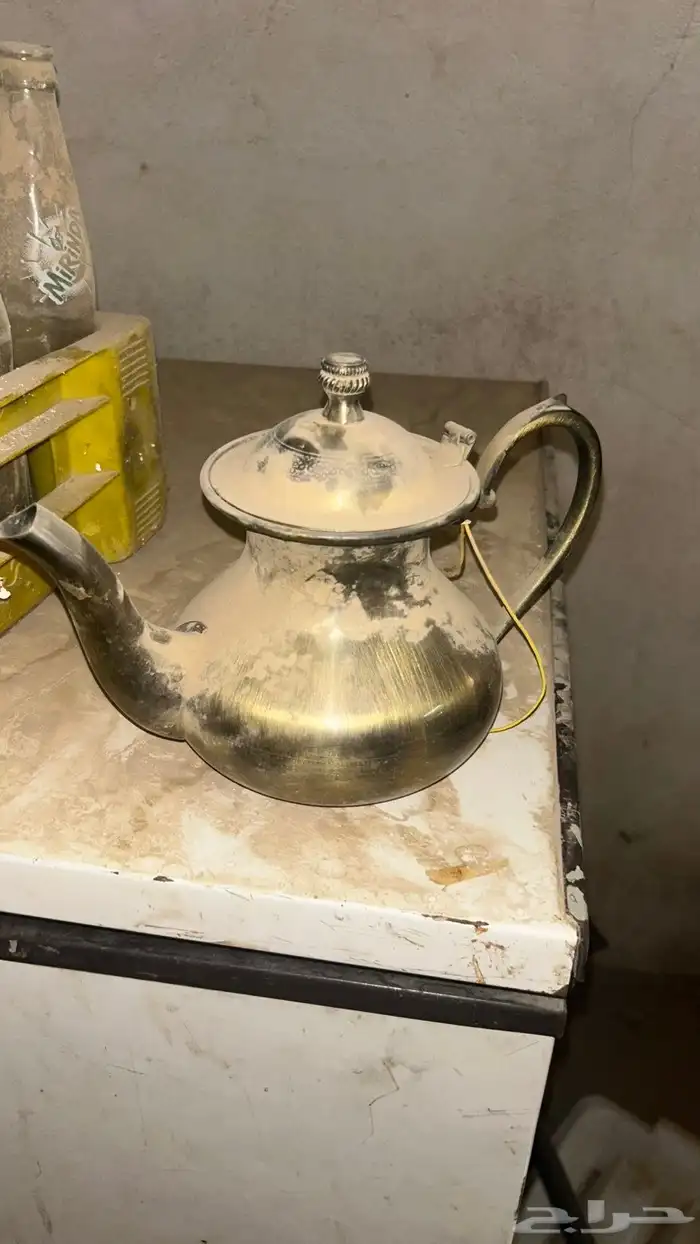 تراث علب ببسي قديم وسفن قديم وابريق قديم 3