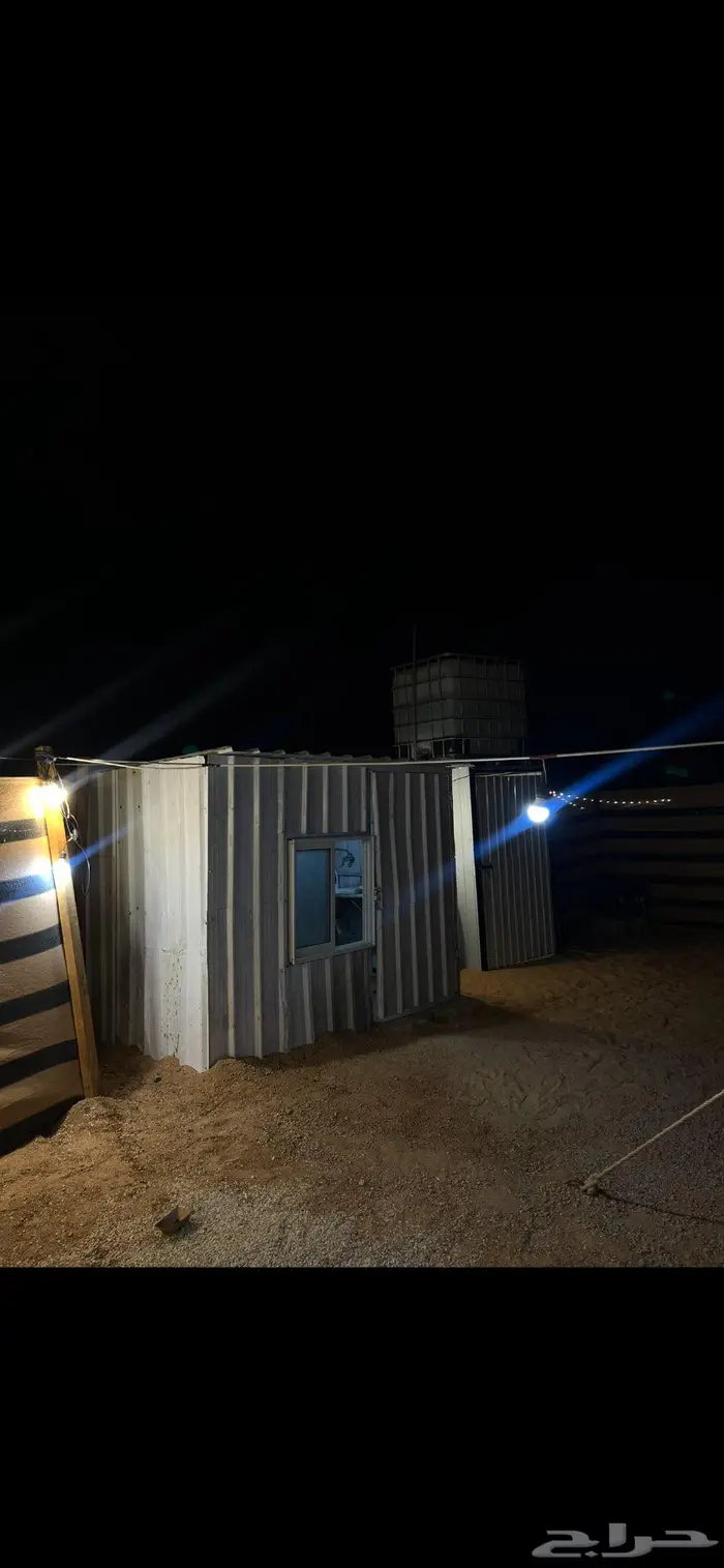 بيت شعر ابيض نظيف مع حمام ومطبخ ومغسله وخزان وشبكة اناره 2