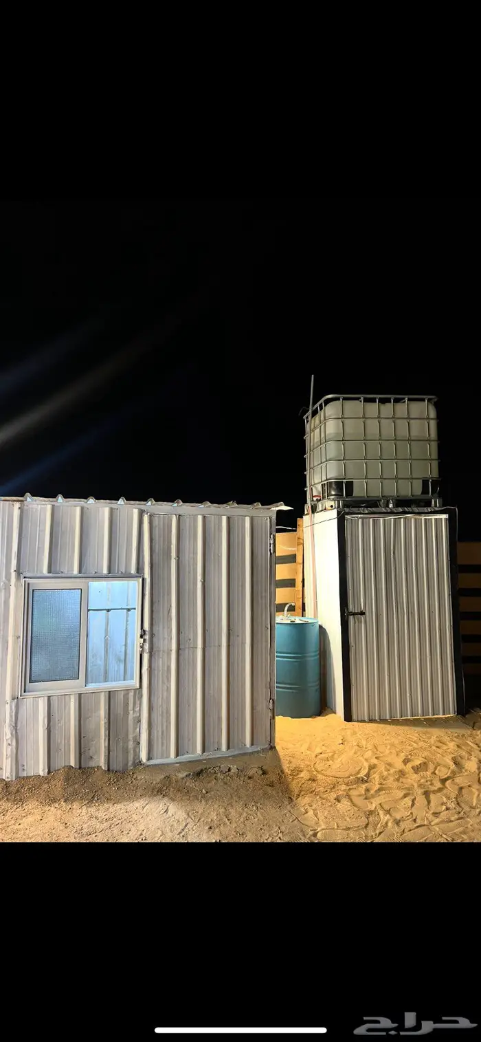 بيت شعر ابيض نظيف مع حمام ومطبخ ومغسله وخزان وشبكة اناره 3