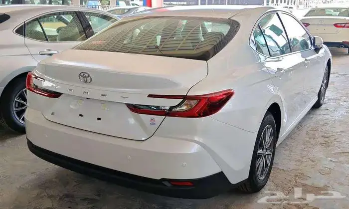 تويوتا كامري E موديل 2025 اقساط 5