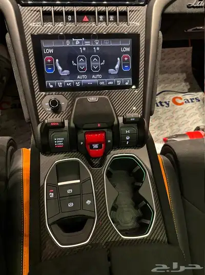 النوع لامبورغيني أوروس بيرفورمانتي الموديل2023 العداد 5000k index