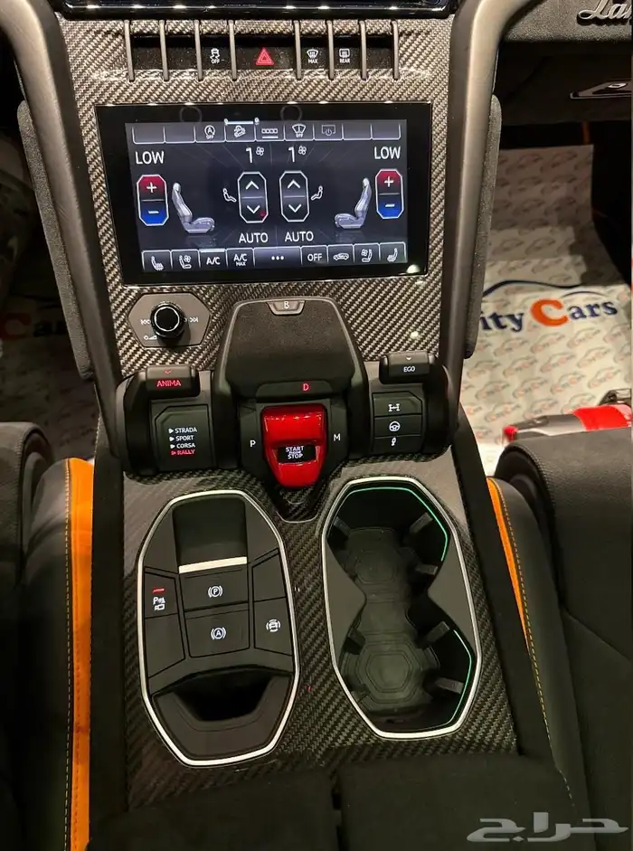 النوع لامبورغيني أوروس بيرفورمانتي الموديل2023 العداد 5000k 8