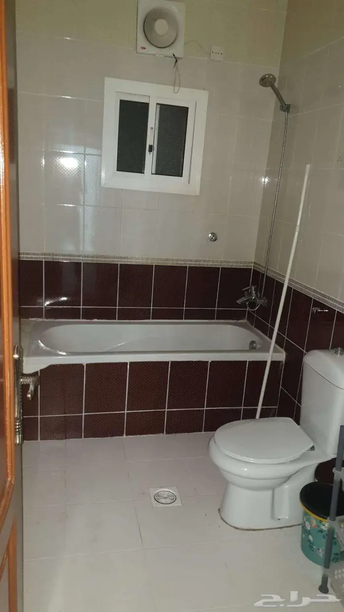 شقة روف 3 غرف وصالة للإيجار   جدة حي النسيم واتس فقط 13