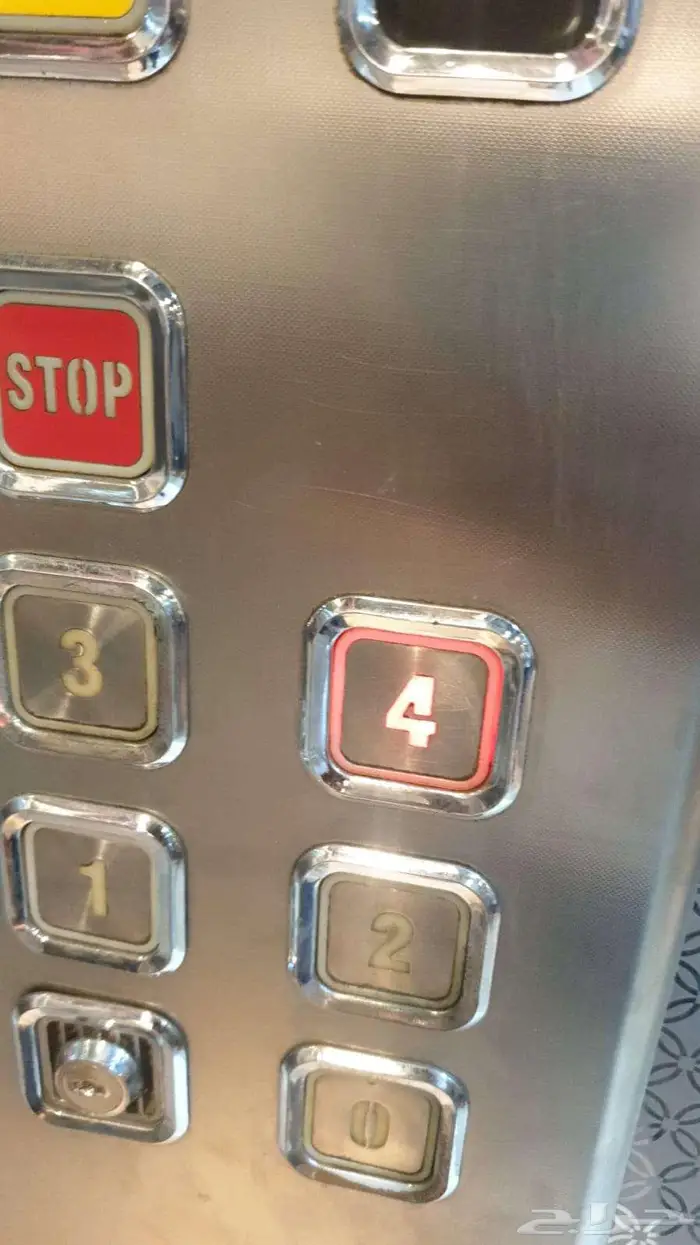 شقة روف 3 غرف وصالة للإيجار   جدة حي النسيم واتس فقط 2