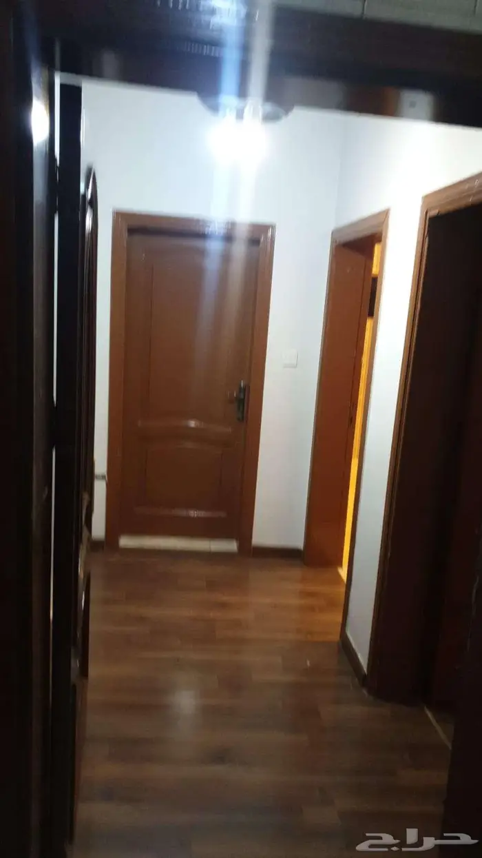 شقة روف 3 غرف وصالة للإيجار   جدة حي النسيم واتس فقط 4