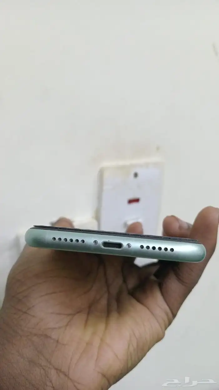 ايفون 11 عادي للبيع 5