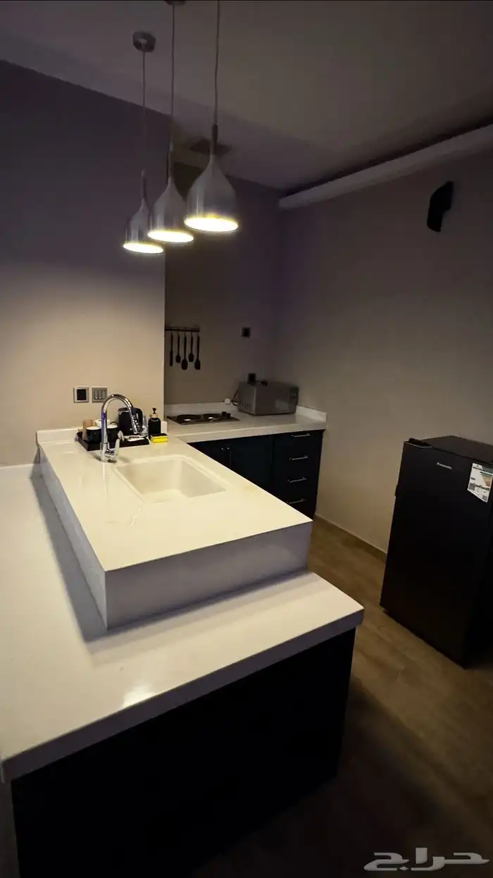 شاليهات للايجار نظام غرفه صاله مطبخ مسبح دوره مياه حوش 8