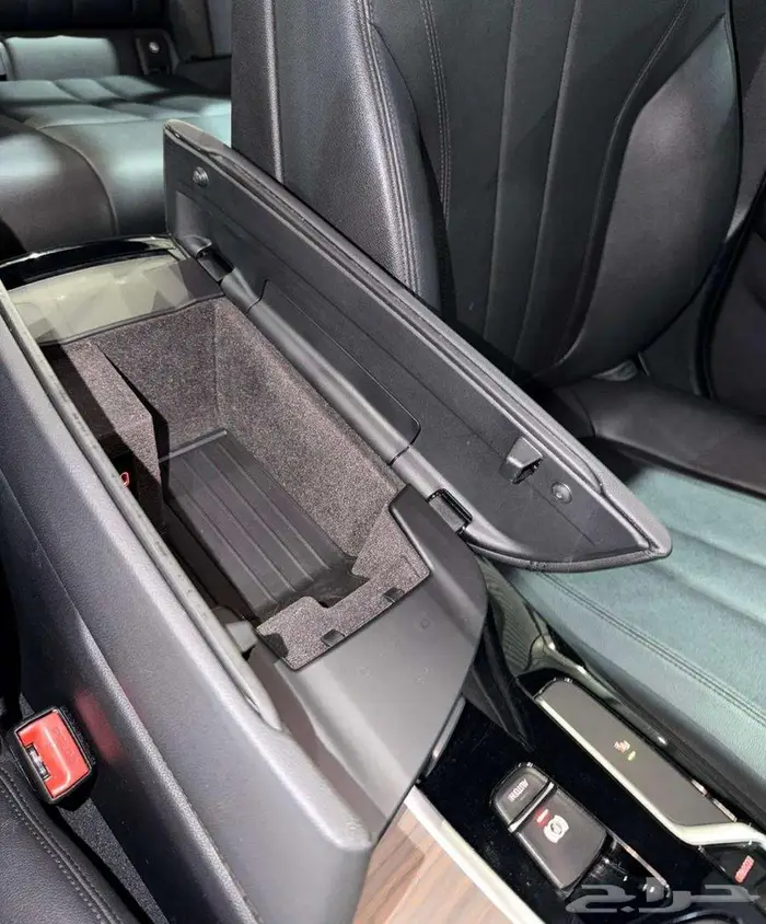 للبيع BMW-i520 الفئه الخامسه 2020 سعودي 51