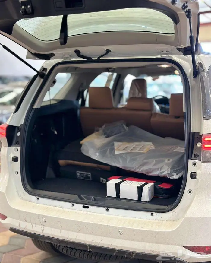 تويوتا فورتشنر بنزين 2025 8