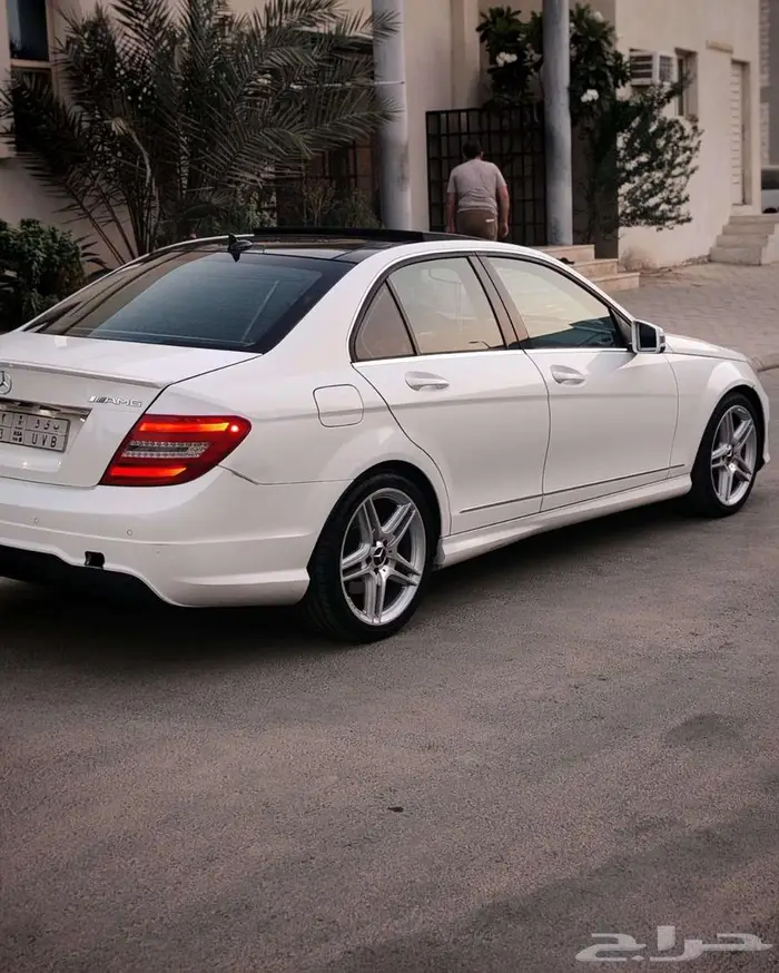 مارسيدس c200 2013 8