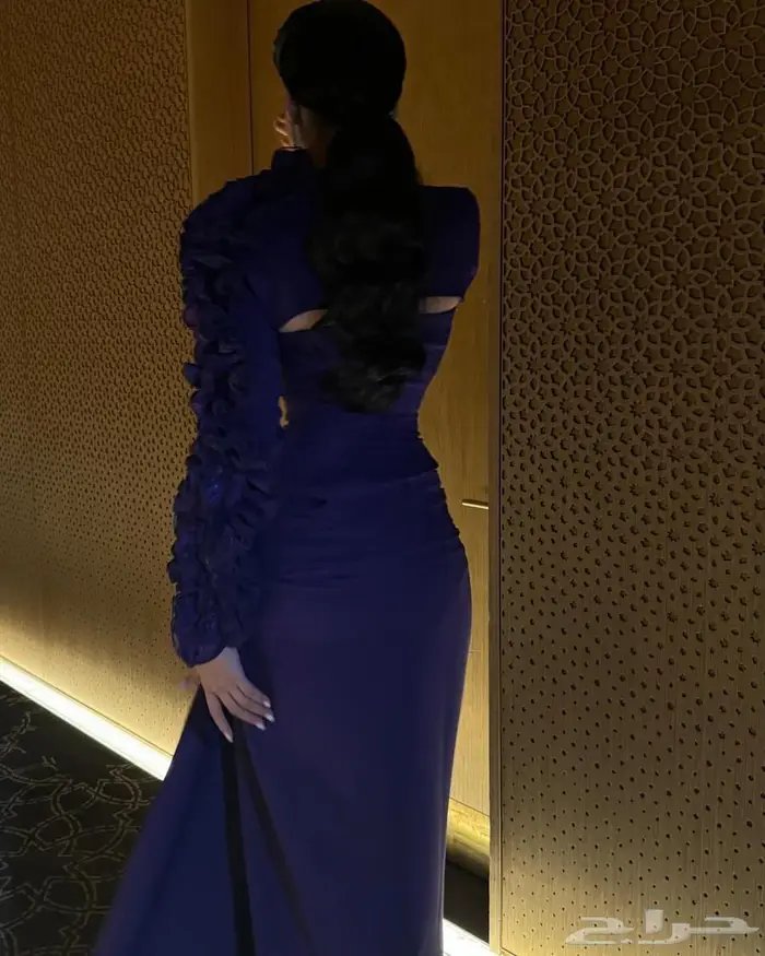 ثلاث فساتين مناسبات لبسة اولى من نفس المصممة 4