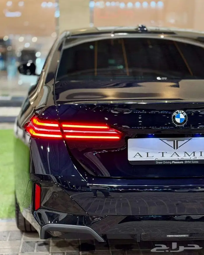 M KIT - BMW 520i 2024(كاش - تمويل جميع البنوك) 10