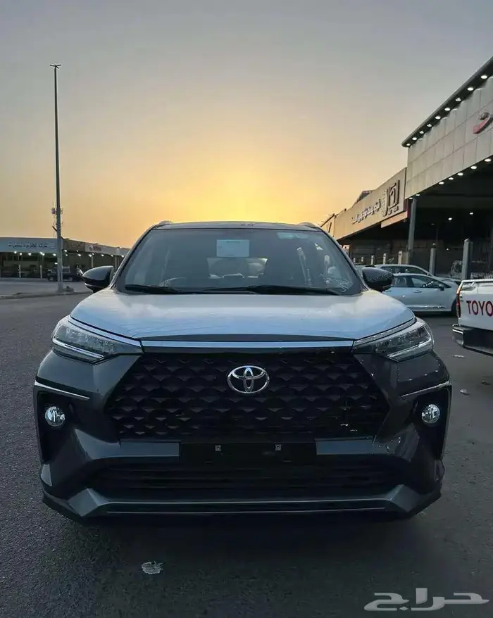 تويوتا فيلوز GLX بنزين 2025 19