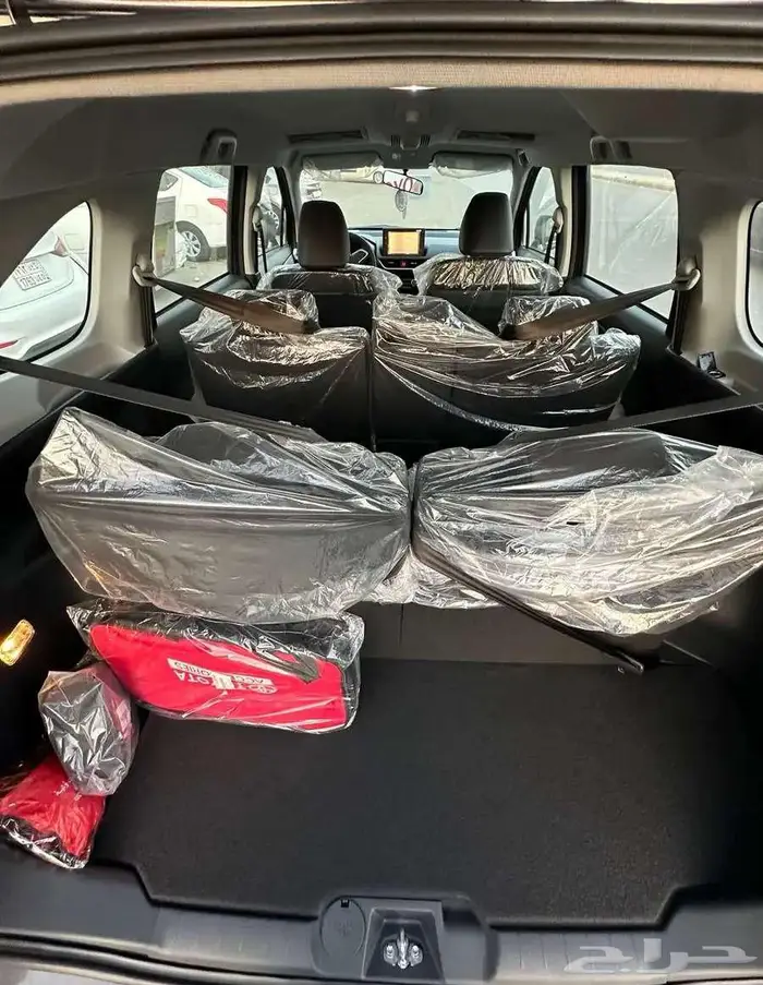 تويوتا فيلوز GLX بنزين 2025 10