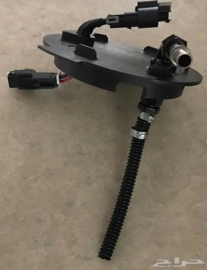 كيس او طرمبة بانزين كاديلاك CTS V 2009-2014 3