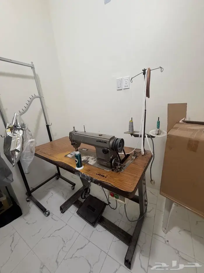 ماكينه خياط بسعر مميز 1