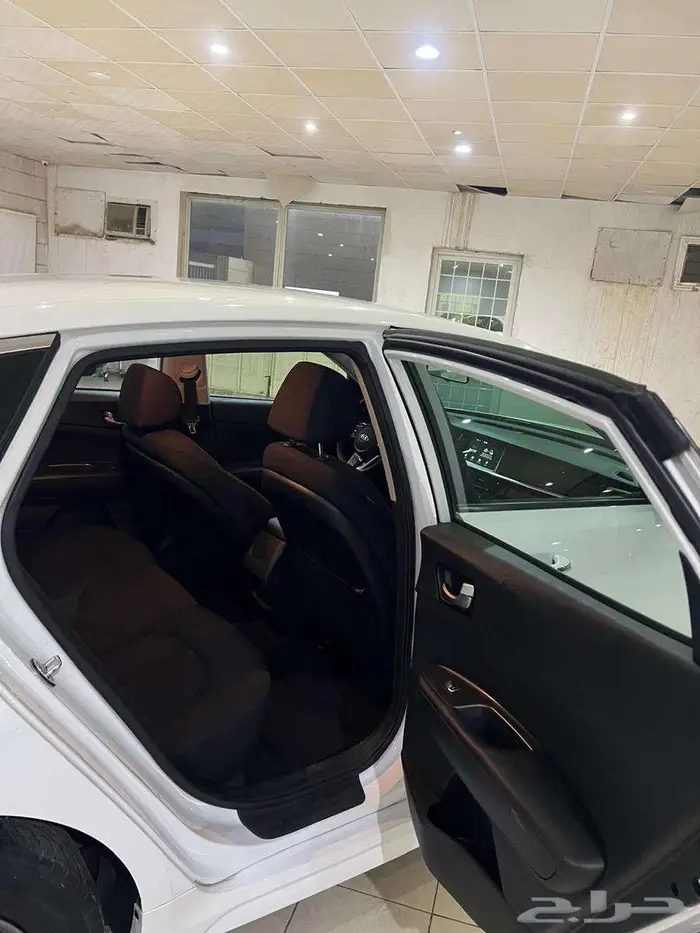 اوبتيما 2020 ابيض لولي بطاقة جمركية 38