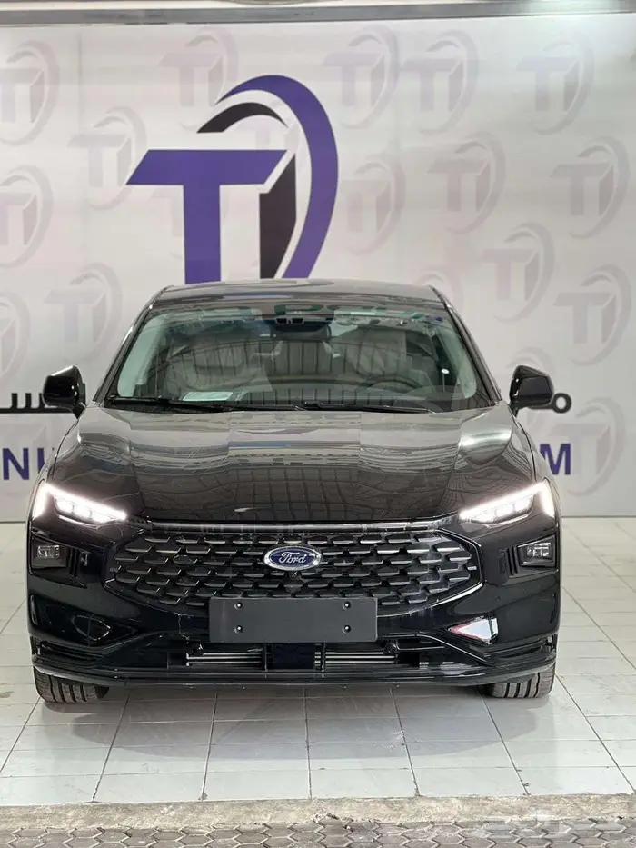 فورد تورس تيتانيوم 2026 0