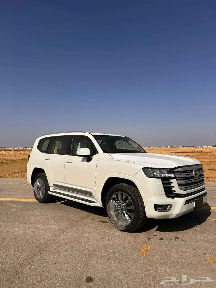 لاند كروزر رقم 4 سعودي موديل 2025 - بطاقة جمركية 5