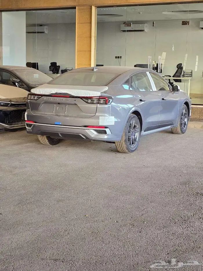 فورد تورس ترند خليجي 2026 متوفر لدى الحسن 5