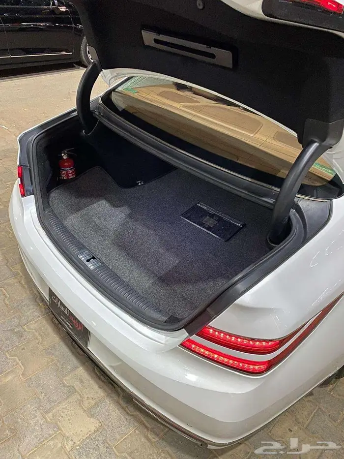 جينسس G90 2020 عداد 78000 ألف 4