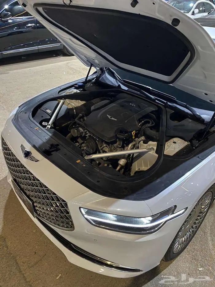 جينسس G90 2020 عداد 78000 ألف 5