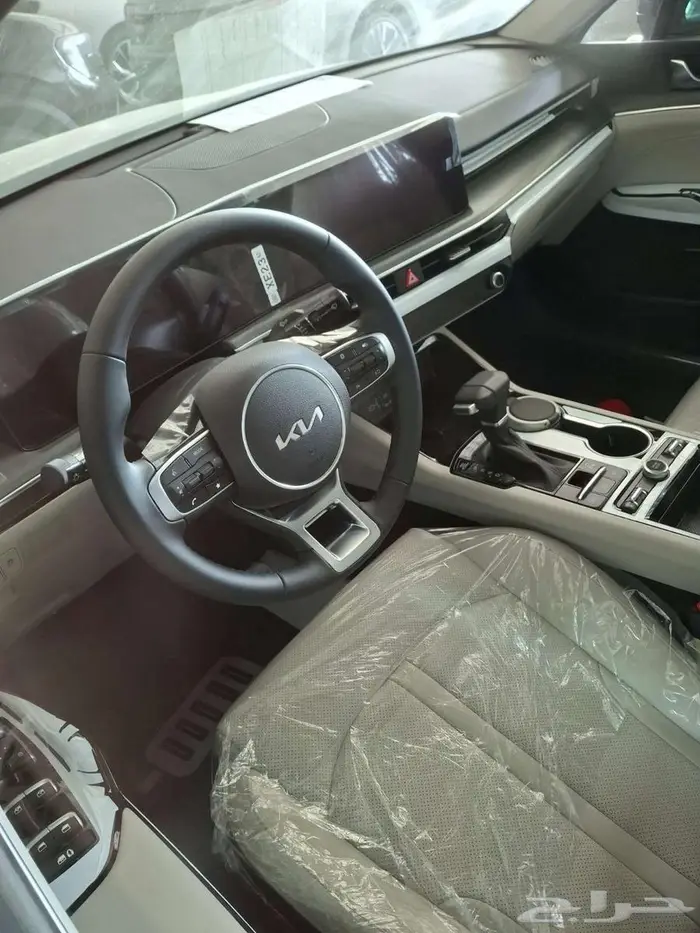 كيا كي 5 نص فل GLS موديل 2026 6