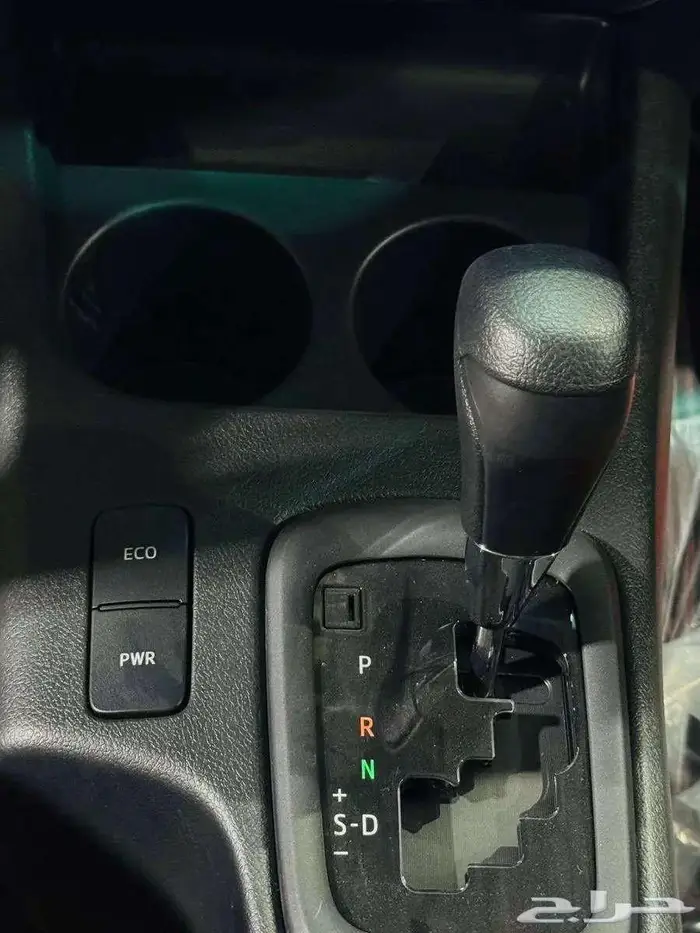 هايلوكس بريمي سلق 2025 بنزين 2.7 قير اتوماتيك دبل 10