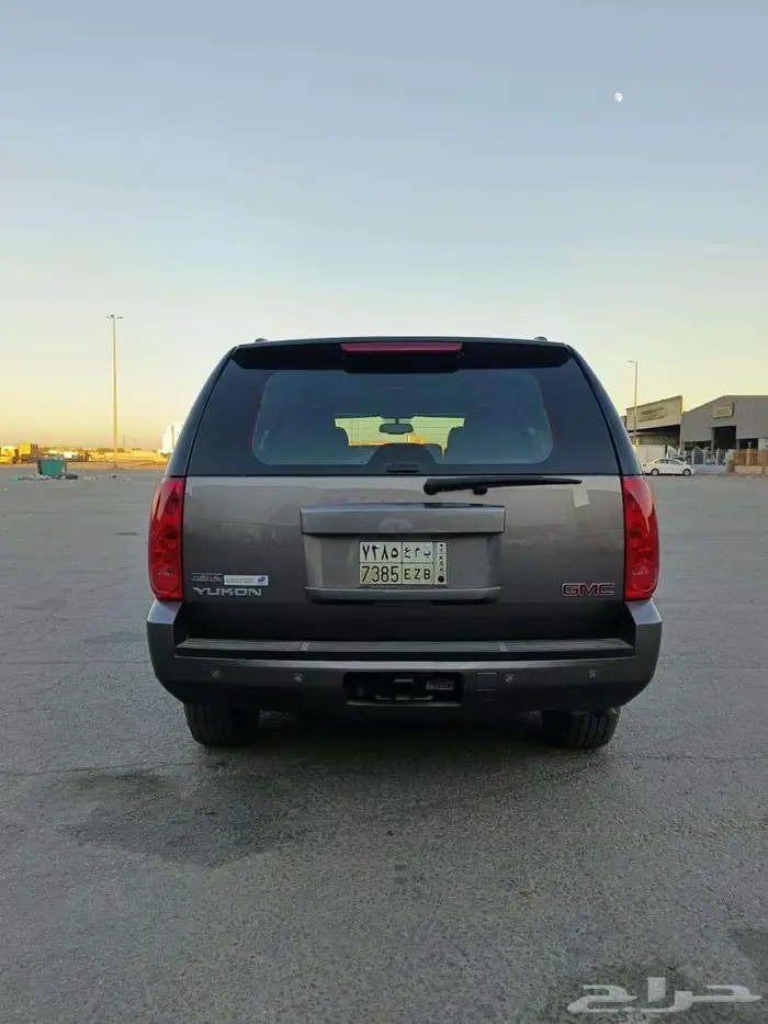 جي ام سي يوكن 2012 7