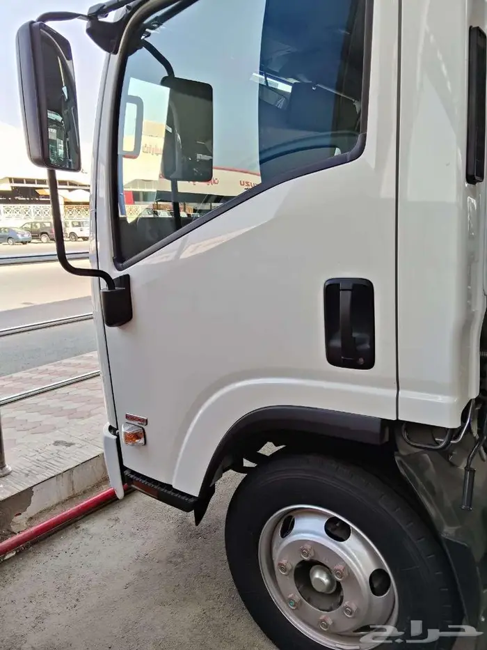 ايسوزو دينا 4 طن موديل 24 و 2025عروض خاصة للشركات والمؤسسات 2