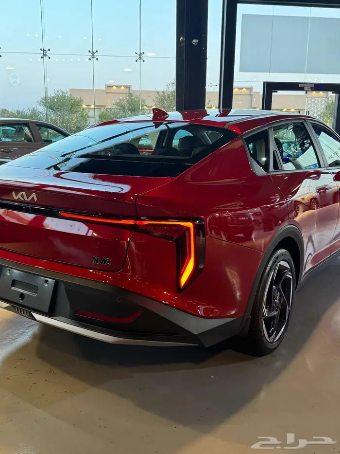 كيا K4 GLS نص فل بسعر مكسر الدنيا 3