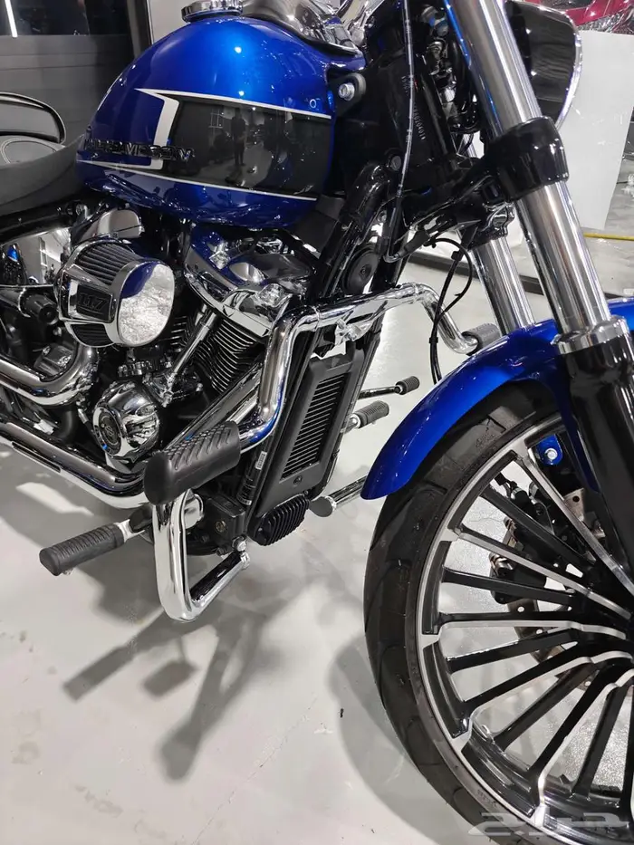 بحالة الجديد هارلي Breakout 2024 5