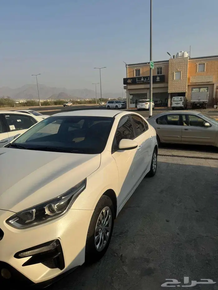 كيا سيراتو للبيع او البدل 9