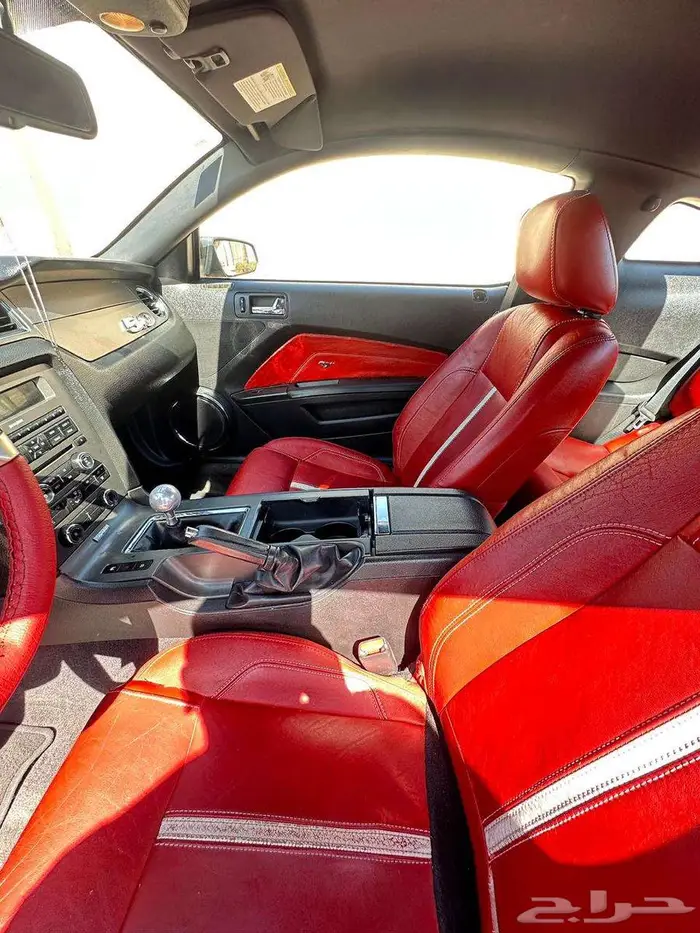 فورد موستق 8 سنلدر 0