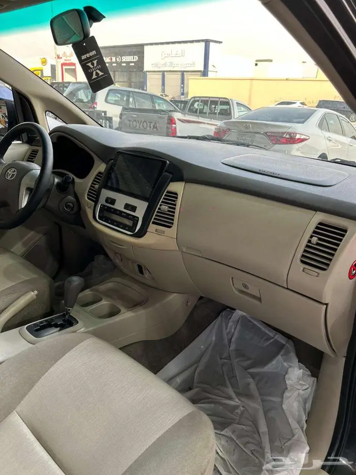 تويوتا انوفا 2013 10
