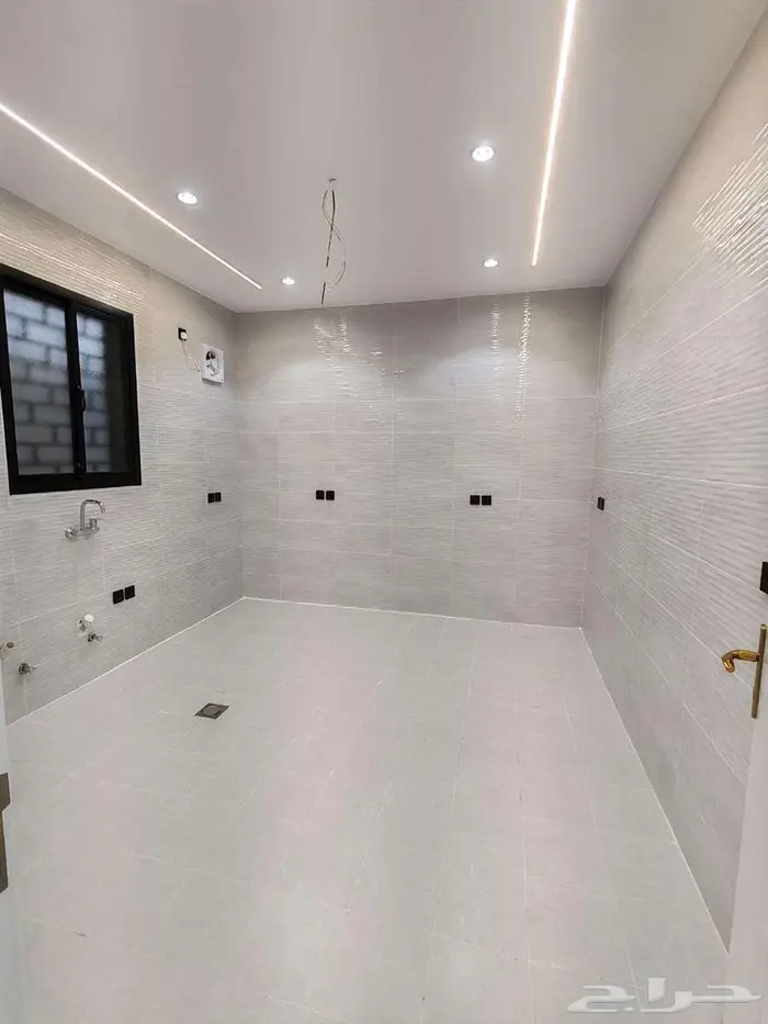 متوفر أدوار نص ارض منفصله 13