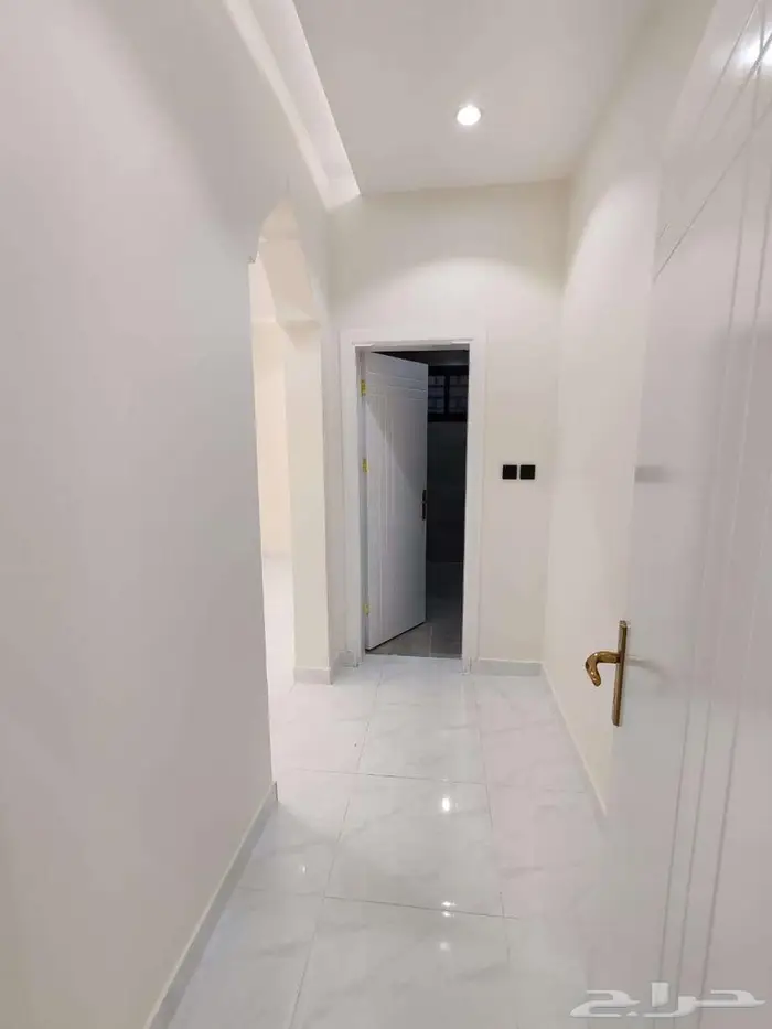 متوفر أدوار نص ارض منفصله 15