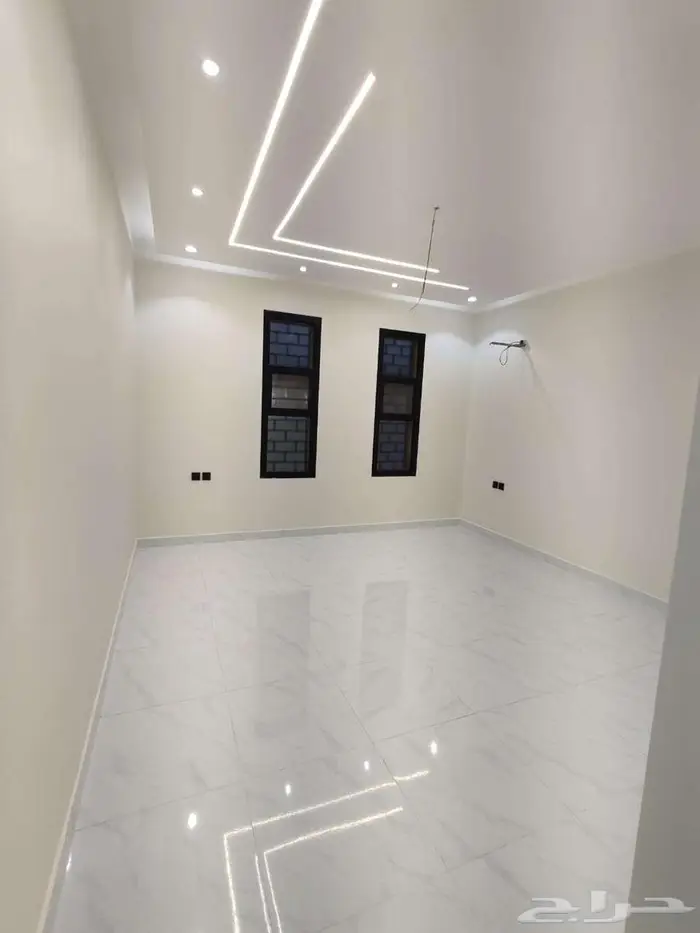 متوفر أدوار نص ارض منفصله 18