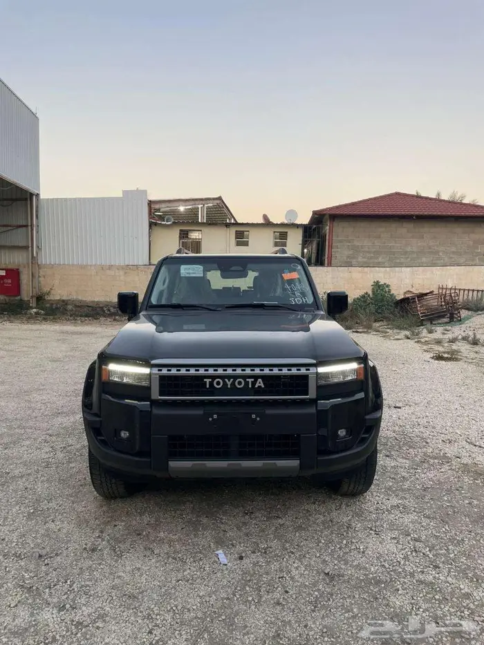 تويوتا برادو TXL3 بنزين 2025 - اسود 0