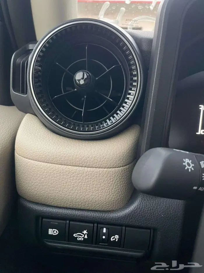 تويوتا برادو TXL3 بنزين 2025 - اسود 11