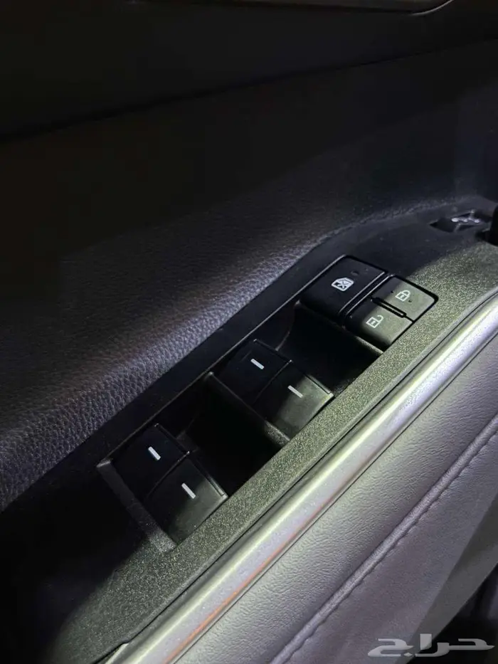 تويوتا هايلاندر LE ستاندر بدون دبل 2025 8