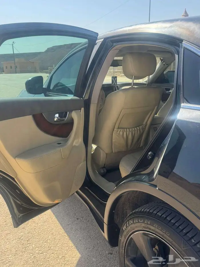 للبيع انفنتي FX50s 2011 9