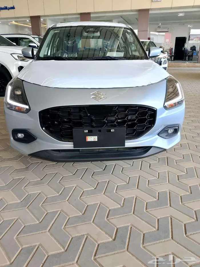 سوزوكي سويفت GLX موديل 2025 0