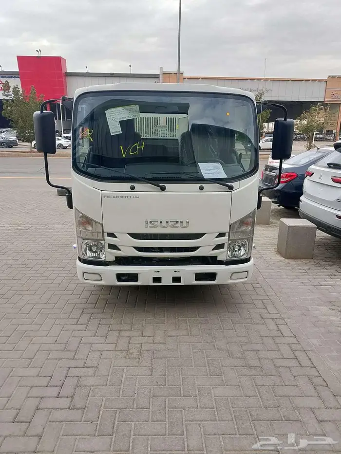 ايسوزو قلاب 3 طن موديل 2025 0