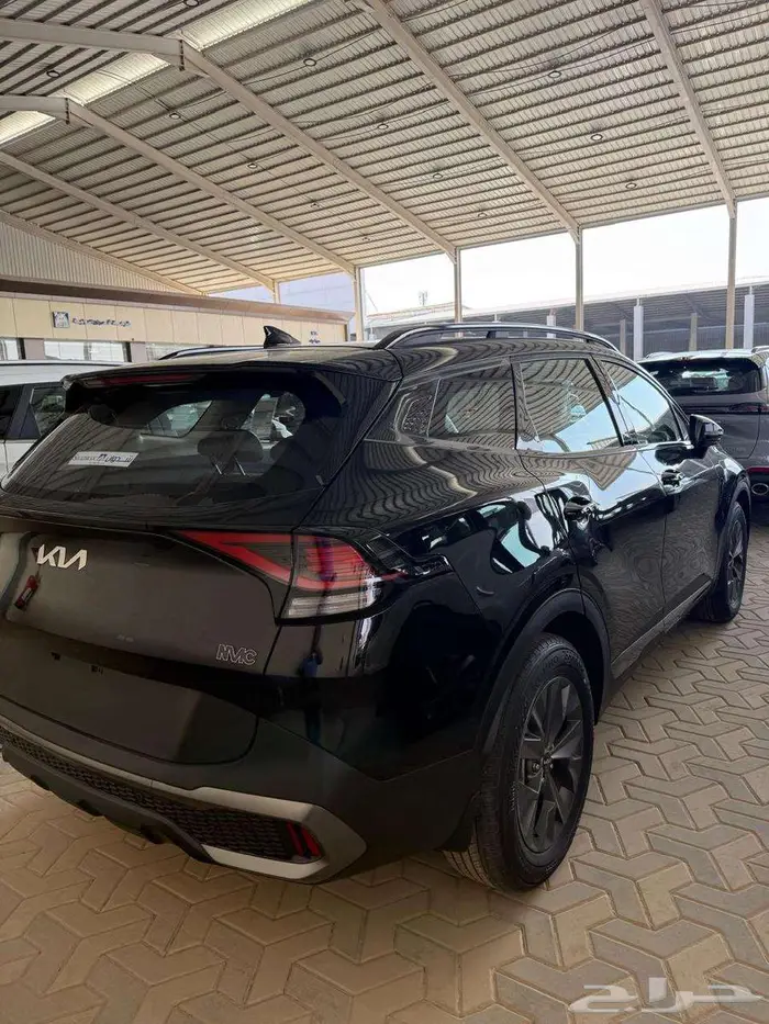 كيا سبورتاج GLS مكينه 2000 3